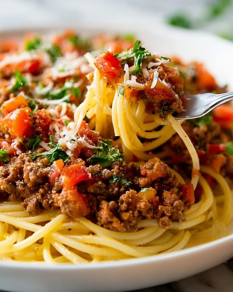 Cowboy Spaghetti with Bacon, Beef, and Barbecue Sauce Recipe