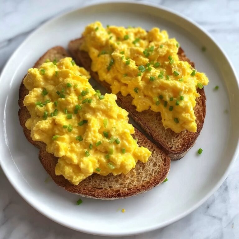 Creamy Scrambled Eggs Recipe