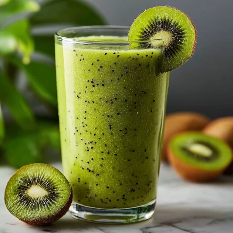 Creamy Kiwi Banana Spinach Smoothie Recipe